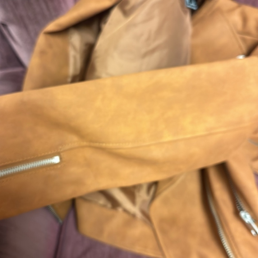 Forever 21 women’s light brown faux leather biker style size small jacket - Picture 5 of 5